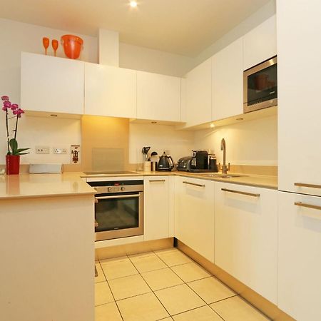 Riverside 1 Bed Apartment London Bagian luar foto