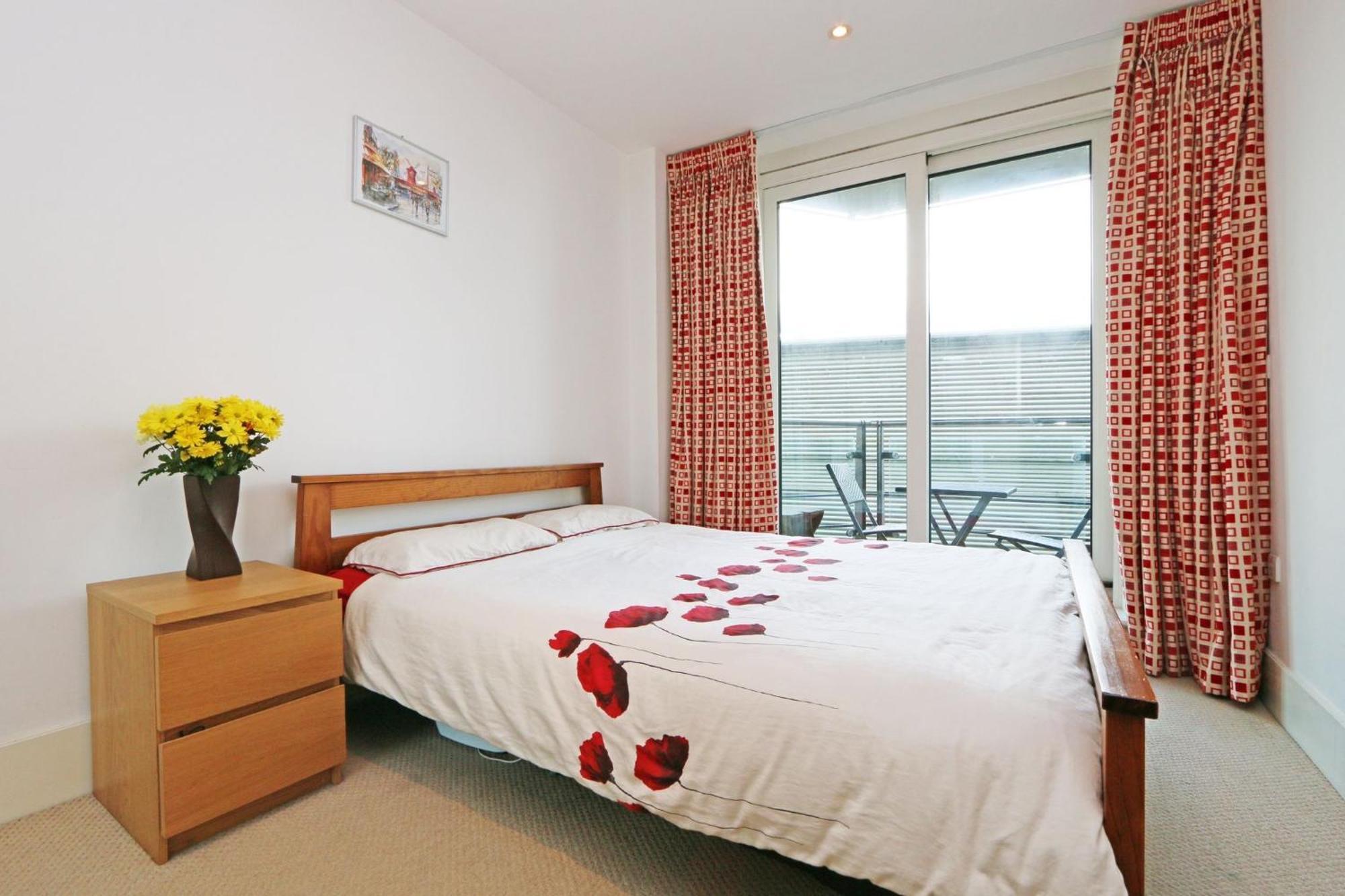 Riverside 1 Bed Apartment London Bagian luar foto